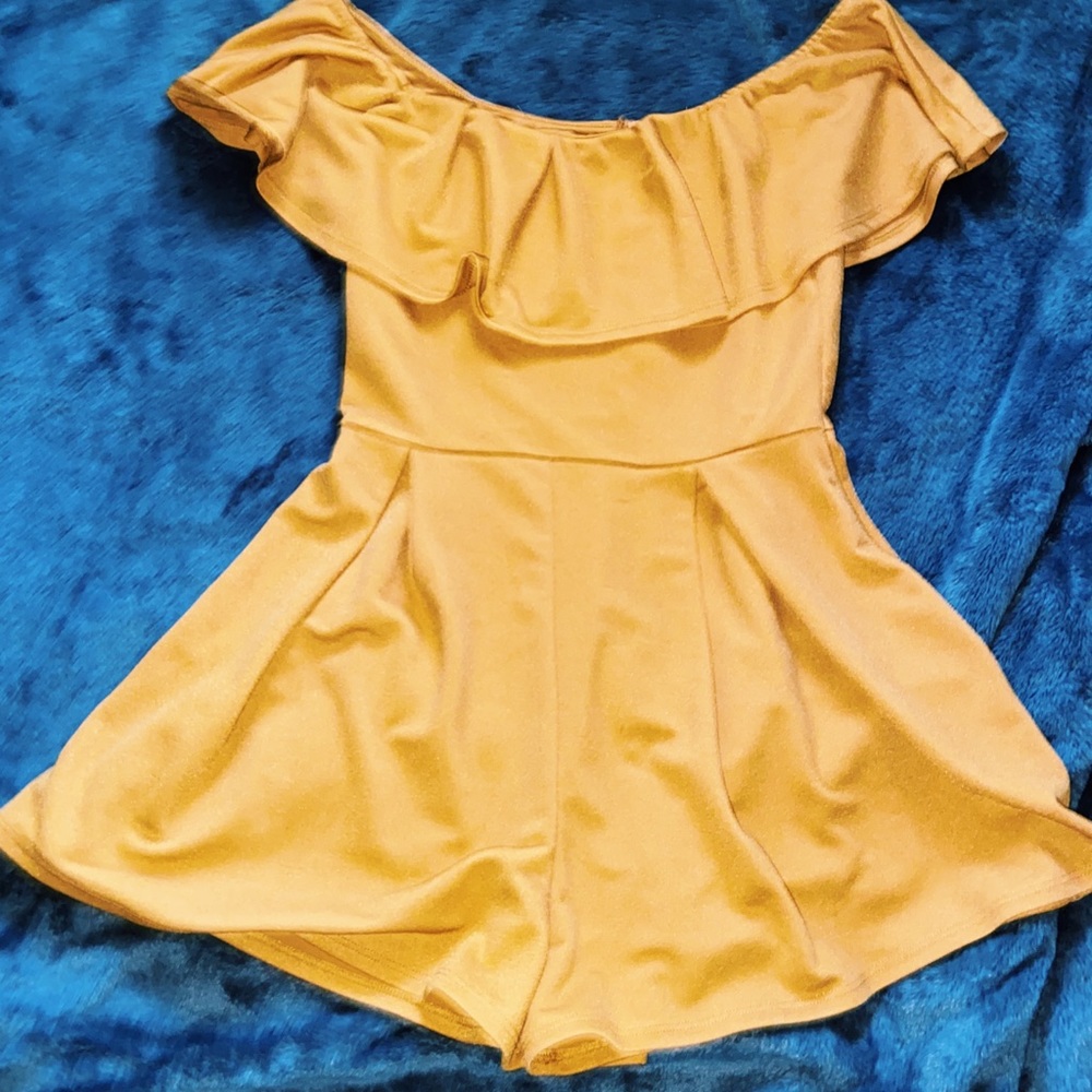 Short yellow romper